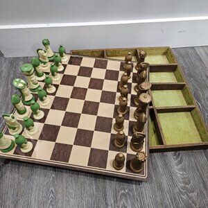 Rare Vintage Glazed Porcelain/Ceramic 32 Piece Chess Set with Carry/Storage Box